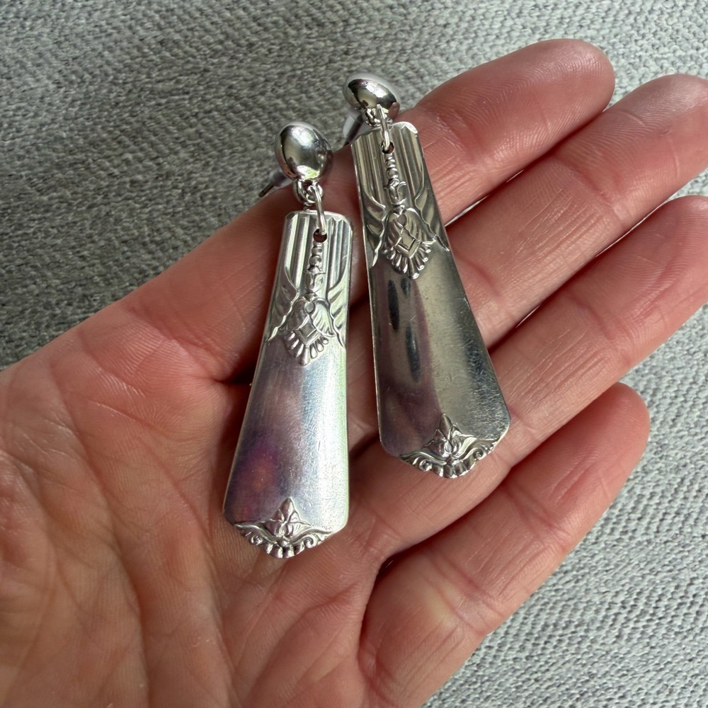Sectional Guild Silverware Earrings - Picture 5 of 6